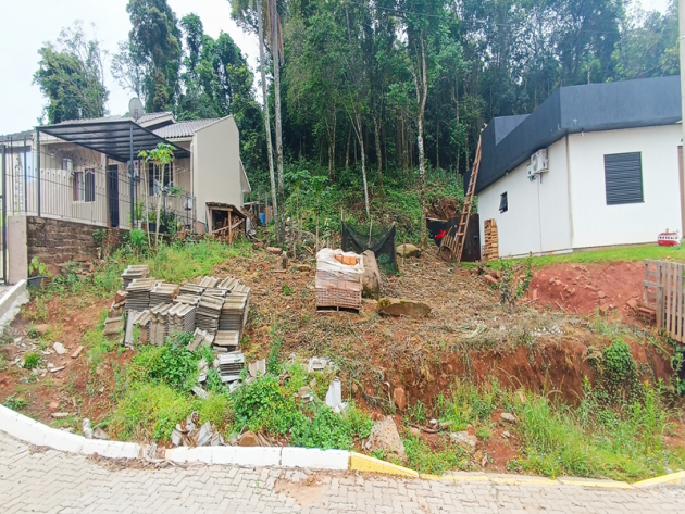 TERRENO 